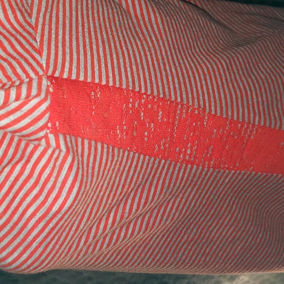 3/4 Sleeve shirt. Criss Cross back - Picture 3 of 4